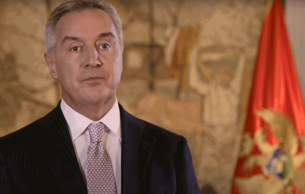 ĐUKANOVIĆ TRAŽI ZATVARANJE GRANICA ZA ULAZAK U CRNU GORU BEZ PCR testa: 'Zdravlje naših građana je u ozbiljnoj opasnosti'!