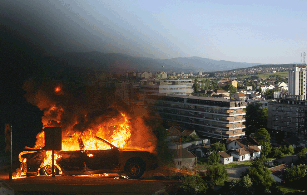 DETONACIJA U KRUŠEVCU: <span style='color:red;'><b>Eksplodirala BOMBA</b></span> ispod PASATA!