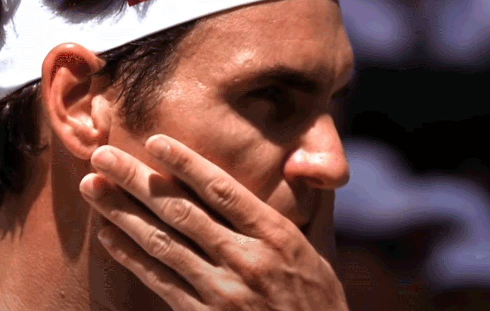 BRUKA I SRAMOTA! Zbog ove SLIKE se RODŽER FEDERER izblamirao pred celim SVETOM!      