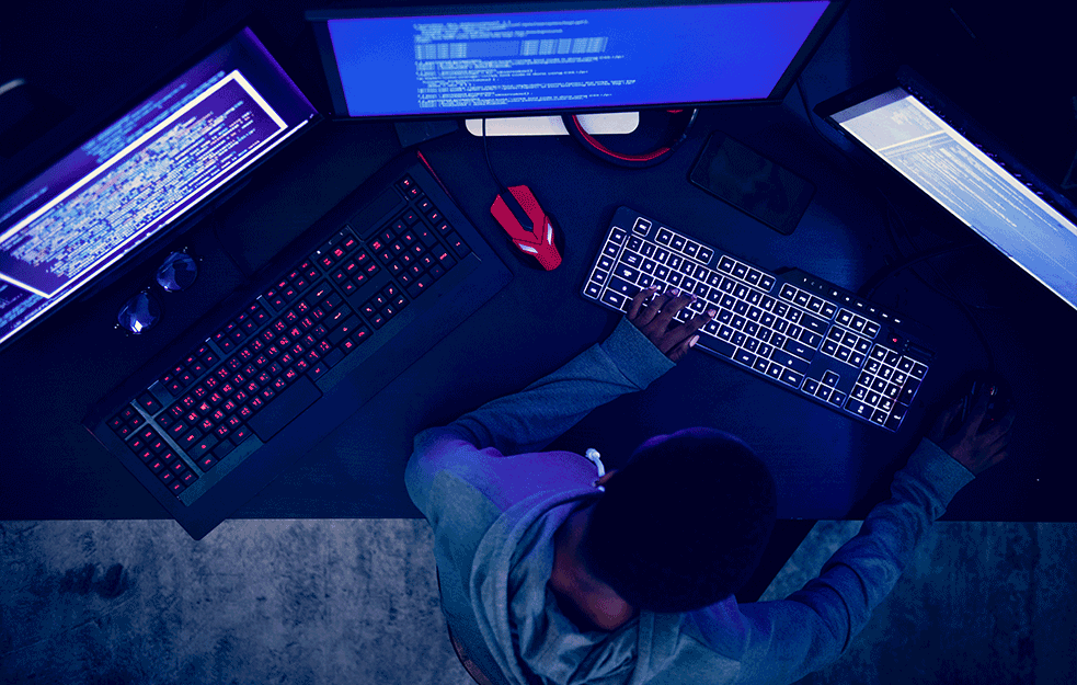 HAKOVAO SIGURNOSNE KAMERE U SAD! Na zahtev FBI-a ŠVAJCARCU izvršena racija i ZAPLENJENI elektronski uređaji!     