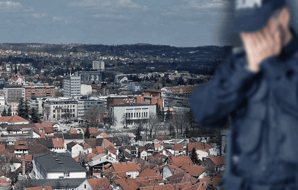HOROR U VALJEVU: Muškarca prijavio sin zbog PORODIČNOG NASILJA, on polio policajca ŽIVOM SODOM