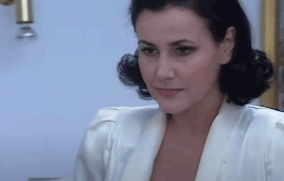 SNEŽANA SAVIĆ I OVA GLUMICA U SERIJI '<span style='color:red;'><b>IGRA SUDBINE</b></span>' SU LJUTI NEPRIJATELJI: Isplivala stara fotografija, evo kako su nekada izgledale! (FOTO) 



