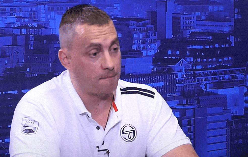 ČABARKAPA OSUĐEN NA 13 GODINA ROBIJE, PREDSTAVLJAO SE KAO POLICAJAC: Sa saučesnicima upao u kuću i TUKLI DEKU!


