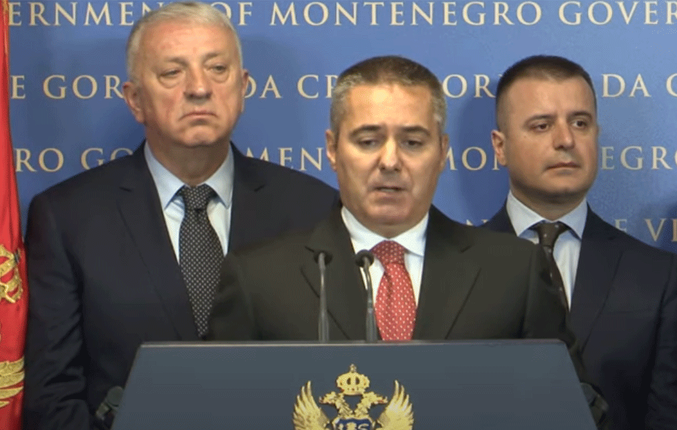 UHAPŠEN VESELIN VELJOVIĆ: Krivokapić objavio da su mu STAVLJENE LISICE NA RUKE! (FOTO)