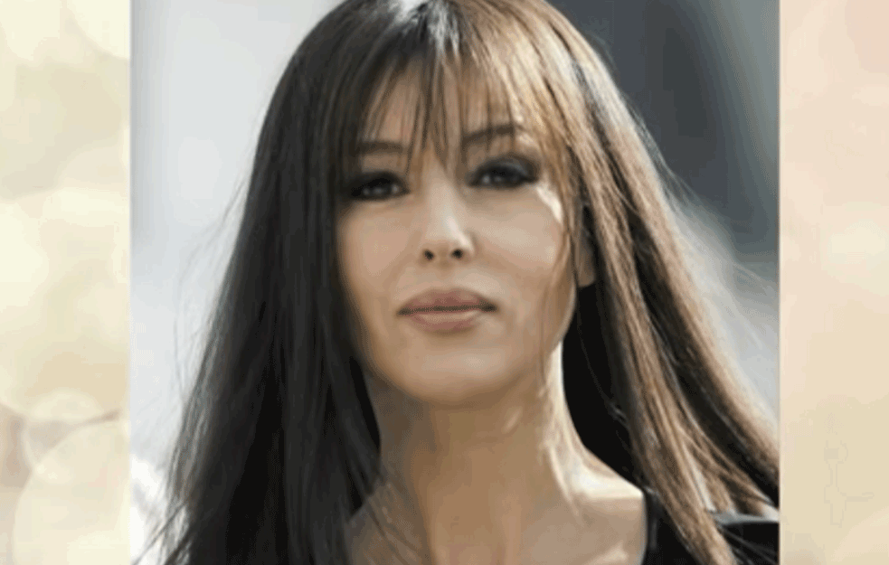 MONIKA BELUČI PROŠETALA SA ĆERKAMA: Glumica ih je godinama KRILA OD JAVNOSTI, a PRELEPA Deva sada je u centru pažnje! (FOTO) 



