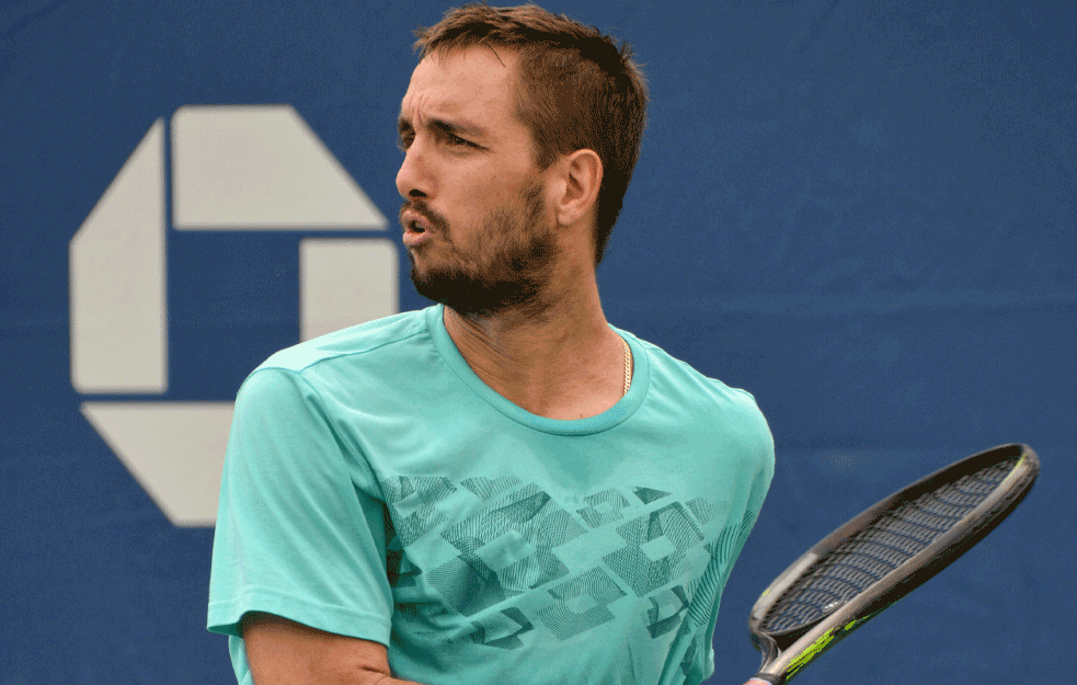 <span style='color:red;'><b>TROICKI</b></span> SE PENZIONISAO: Supruga poslala DIRLJIVE REČI, a TIPSAREVIĆ pomenuo 'NEROĐENOG BRATA'! (FOTO)



 