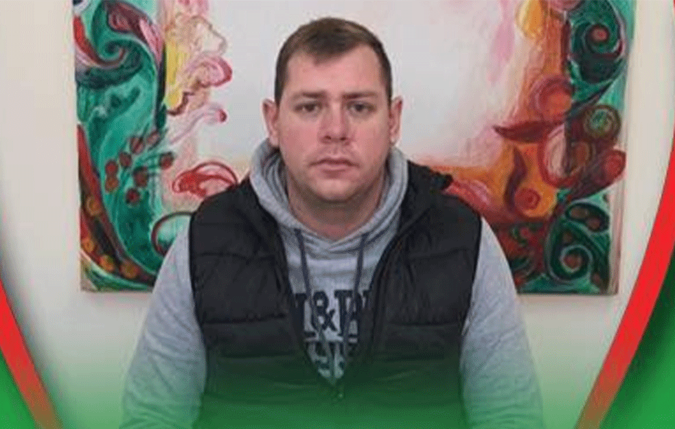 OSTALO JE JOŠ DEVET DANA! Nemanja Đurđević (26) na ulici i po kiši u invalidskim kolicima sam skuplja novac za sopstveno <span style='color:red;'><b>izlečenje</b></span> (FOTO)