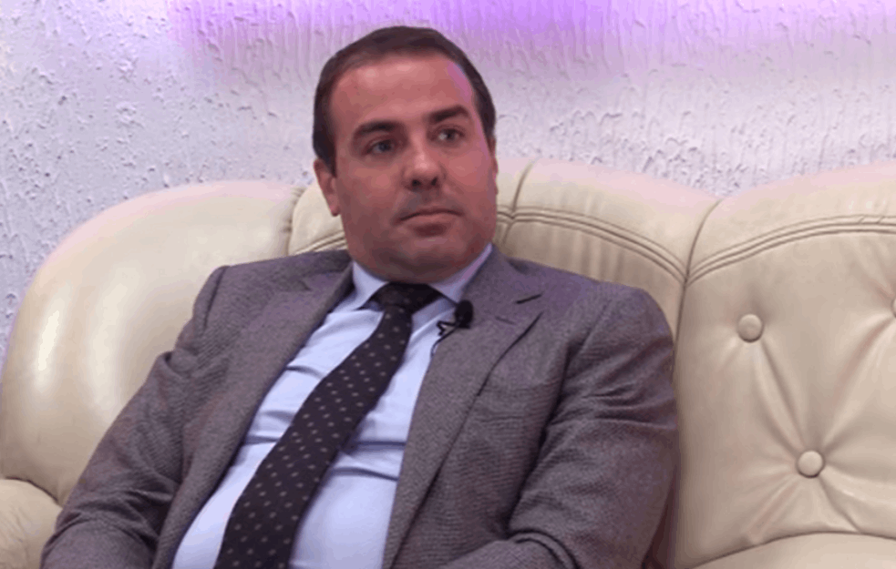 ADVOKAT IVAN SIMIĆ: Princip PRVO PARE PA ONDA ZAKON govori da su Zakon pisali <span style='color:red;'><b>BIZNISMENI</b></span> a ne PRAVNICI! 