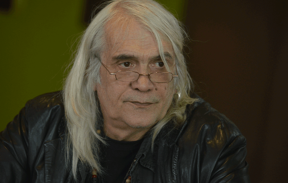 BORA ĐORĐEVIĆ EKSKLUZIVNO ZA GLAS JAVNOSTI: Verujem da je virus je veštački napravljen da svede BROJ LJUDI NA RAZUMNU MERU! 