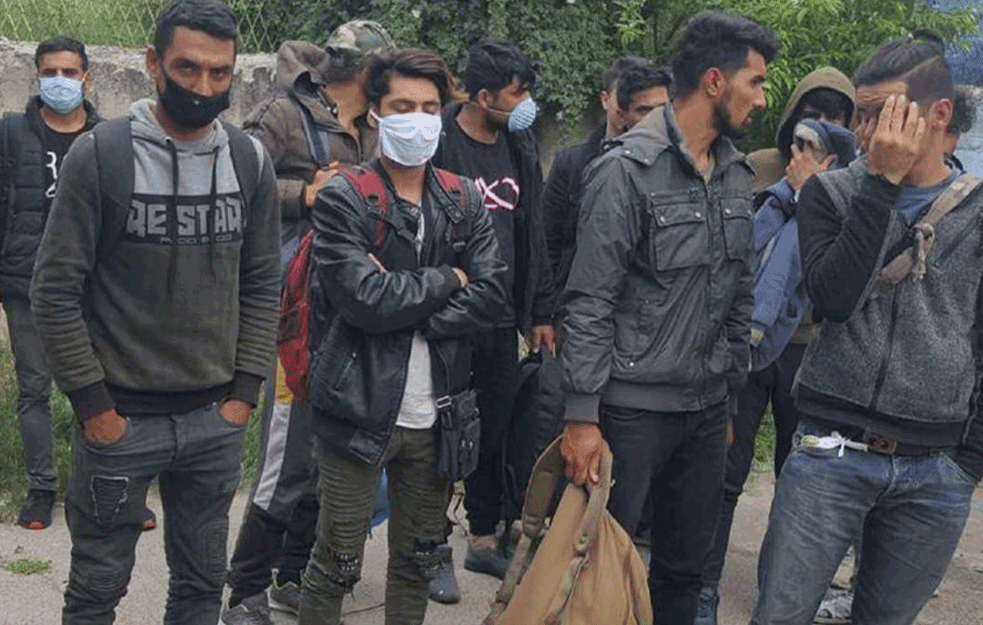 SVAĐA DVA MINISTRA ZBOG ILEGALNIH MIGRANATA: Moja odgovornost je <span style='color:red;'><b>bezbednost građana</b></span>, a ne prihvat i smeštanje azilanata!