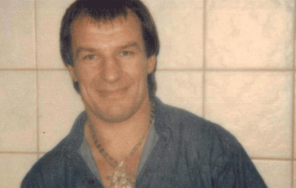OTKRIVENA ESTRADNA TAJNA KOJA JE GODINAMA ČUVANA: Legendarni SRPSKI PEVAČ SILOVAO devojku, a njegovu kaznu izdržao <span style='color:red;'><b>LJUBA ZEMUNAC</b></span>!
 