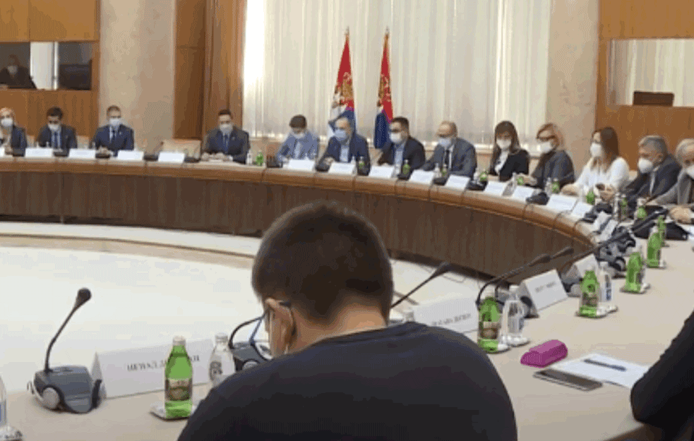 Otvoreno pismo Ujedinjenih protiv kovida: HITNO SVE ZATVORITI NA ČETIRI NEDELJE!