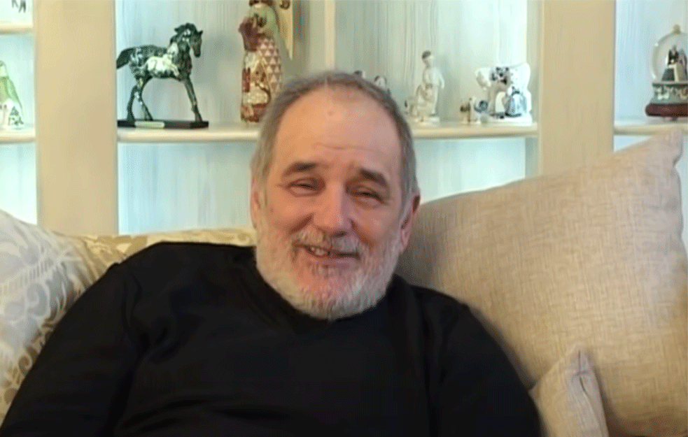 BALAŠEVIĆEVE PESME UŠLE U UDŽBENIKE ZA OSNOVCE: Panonski mornar obavezan za neke nove klince (VIDEO)
