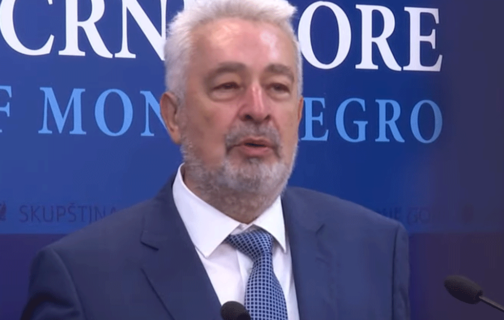 ZDRAVKO KRIVOKAPIĆ NOVČANO KAŽNJEN: Crnogorski premijer nije prijavio sve prihode i imovinu! 