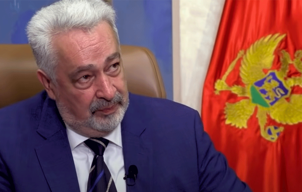 ZDRAVKO KRIVOKAPIĆ: DPS umesto da nešto korisno uradi za narod i dalje jede budžetski novac ispisujući PONJAVE BESMISLICA 