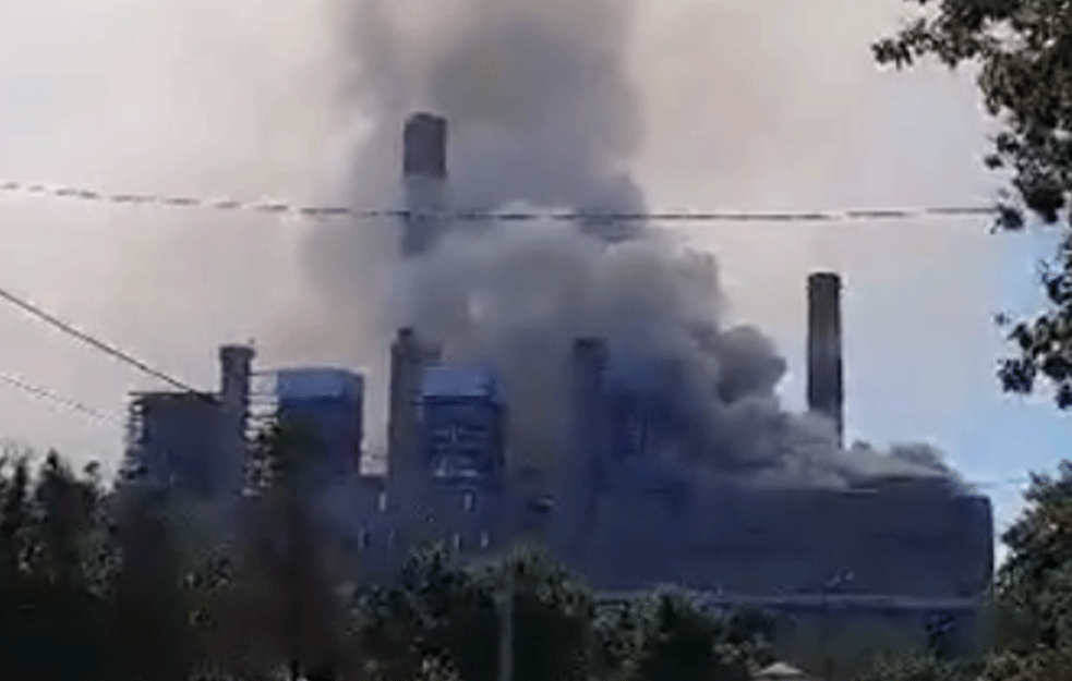 HAVARIJA U NAJVEĆOJ TERMOELEKTRANI U SRBIJI! Dim i para KULJAJU iz TENTA u Obrenovcu (VIDEO)