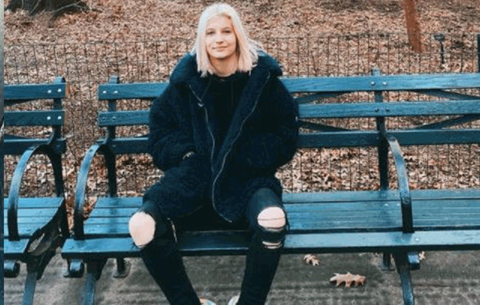 ĆERKA ISIDORE BJELICE POKAZALA DEČKA? Evo kakav je znak ostavila ispod NJIHOVE FOTOGRAFIJE! (FOTO) 


