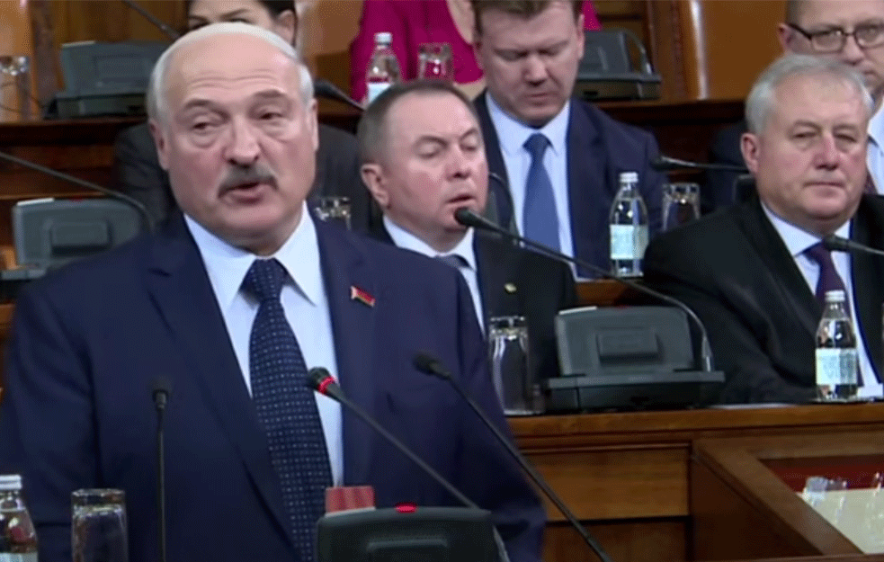 ALEKSANDAR LUKAŠENKO:  U slučaju novih sankcija protiv Minska putovaćete preko SEVERNOG POLA!