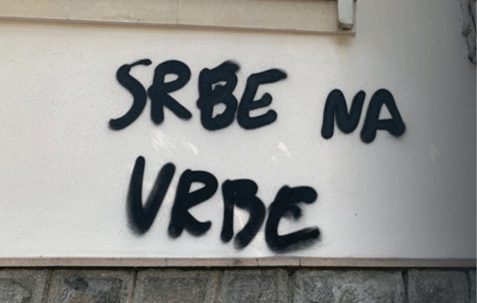 SKANDAL! Monstruozni grafit SRBE NA VRBE osvanuo na zgradi  Počasnog konzulata Srbije u Plovdivu!