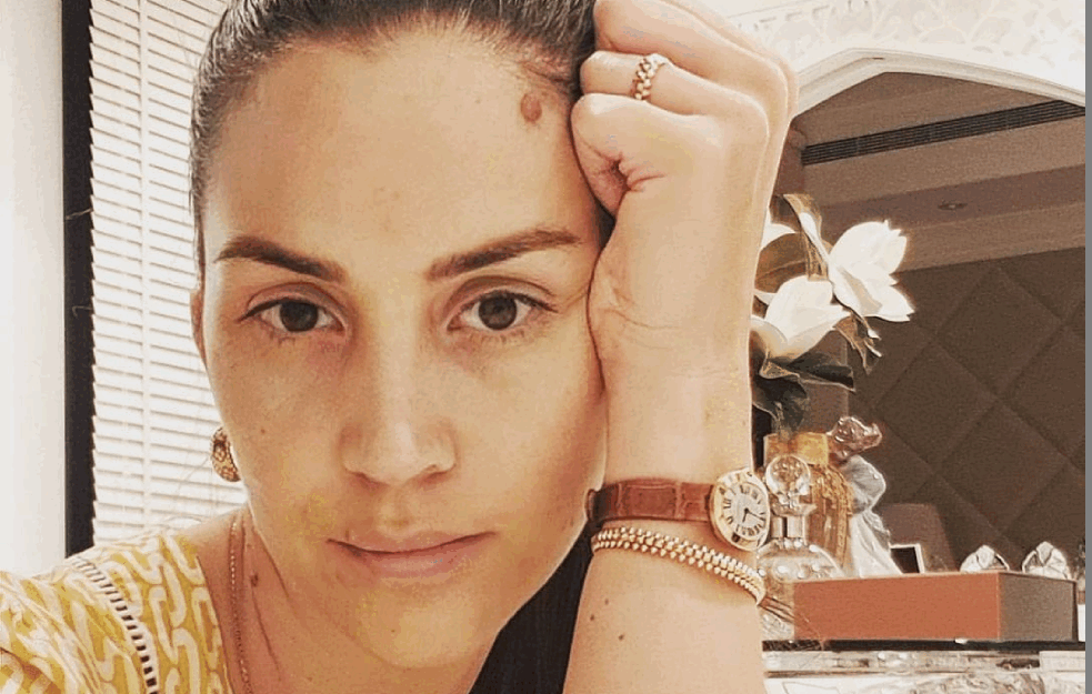 PORODILA SE JELENA BIN DRAI: Srpska manekenka postala mama po ČETVRTI PUT, a evo koje IME su izabrali za SINA! (FOTO) 
