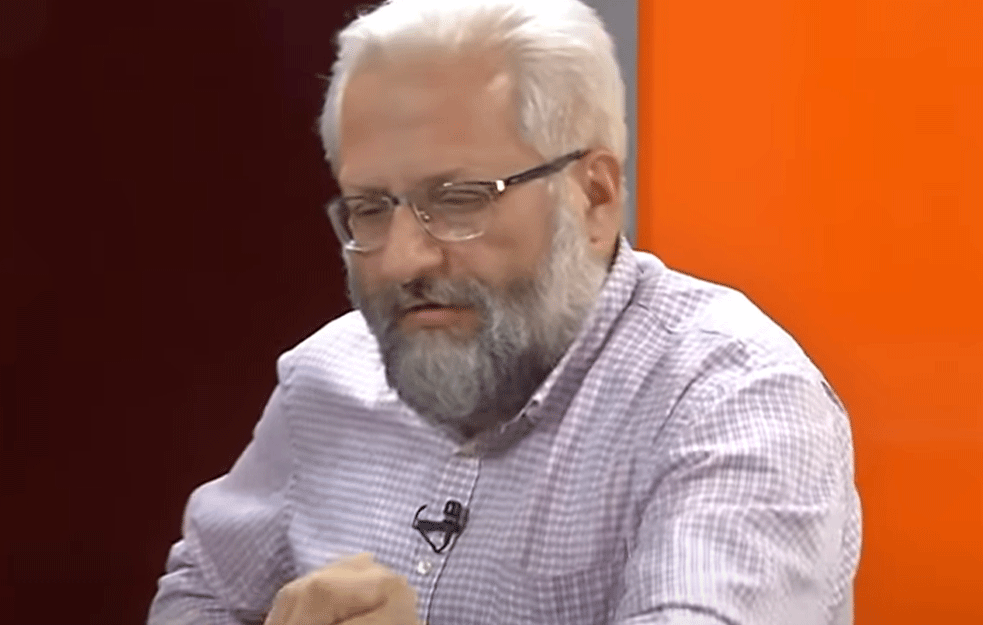 <span style='color:red;'><b>Filolog</b></span> VLADIMIR DIMITRIJEVIĆ: Kvaritelj omladine i komunizam RELOADED!