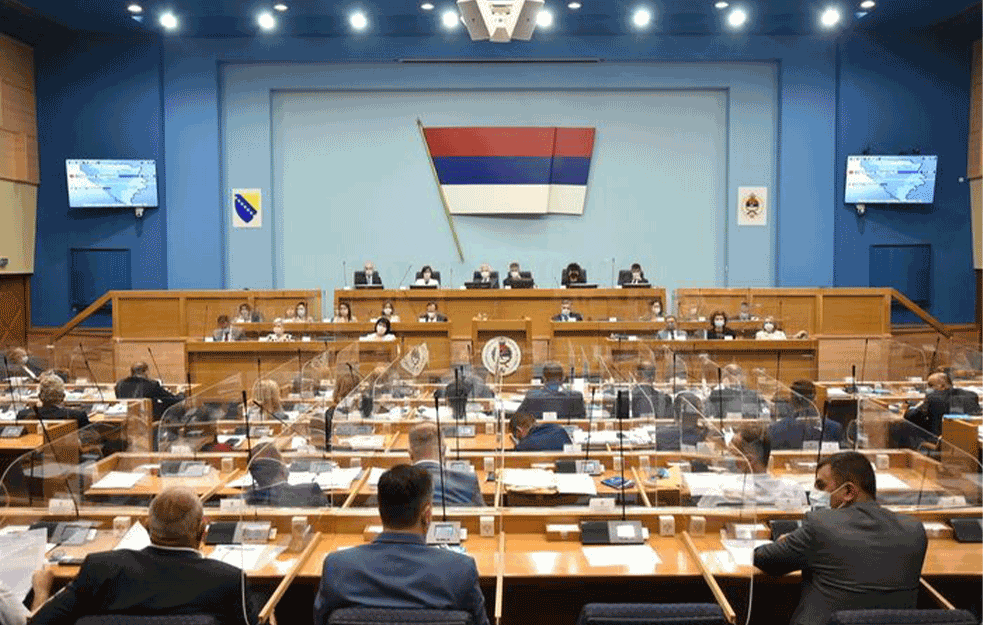 POČELA NARODNA SKUPŠTINA RS! Pre početka dogovorena SMENA ovog zvaničnika zbog PROGONA NOVINARA!