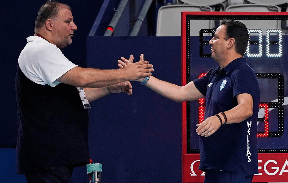 SAD VIDITE KAKO JE MOJOJ ŽENI! Moćni <span style='color:red;'><b>Dejan Savić</b></span> posle 18 medalje sa vaterpolistima