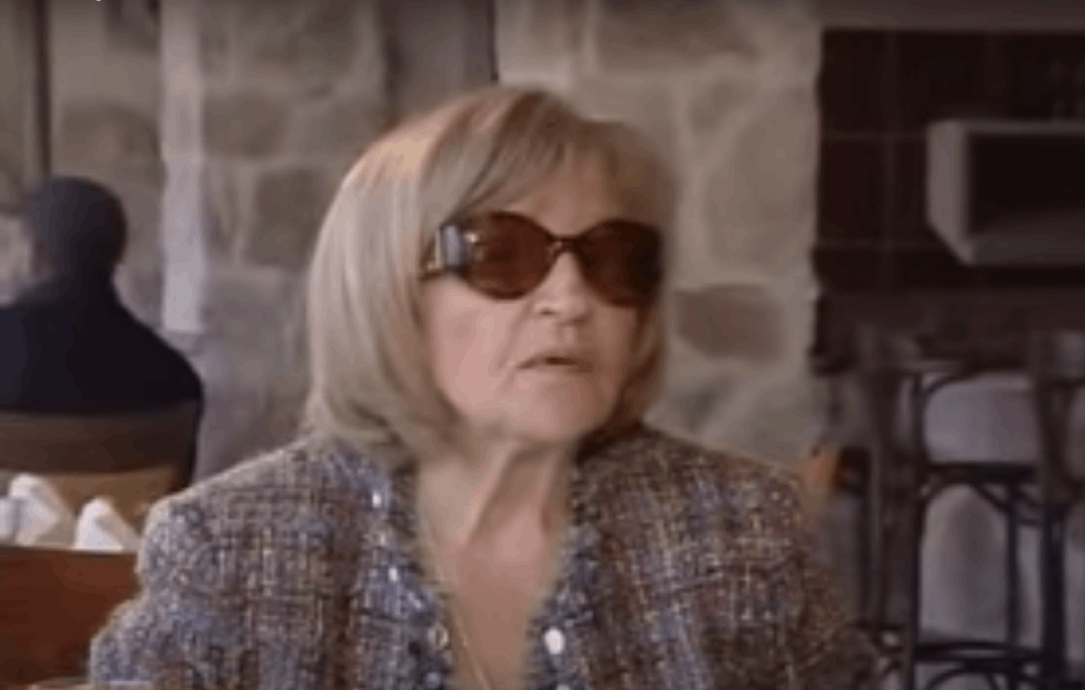 POSLE SAOBRAĆAJNE NESREĆE OGLASILA SE <span style='color:red;'><b>MIRA BANJAC</b></span>: Evo kako se sada osećaju ona i sin, i šta im je najpotebnije