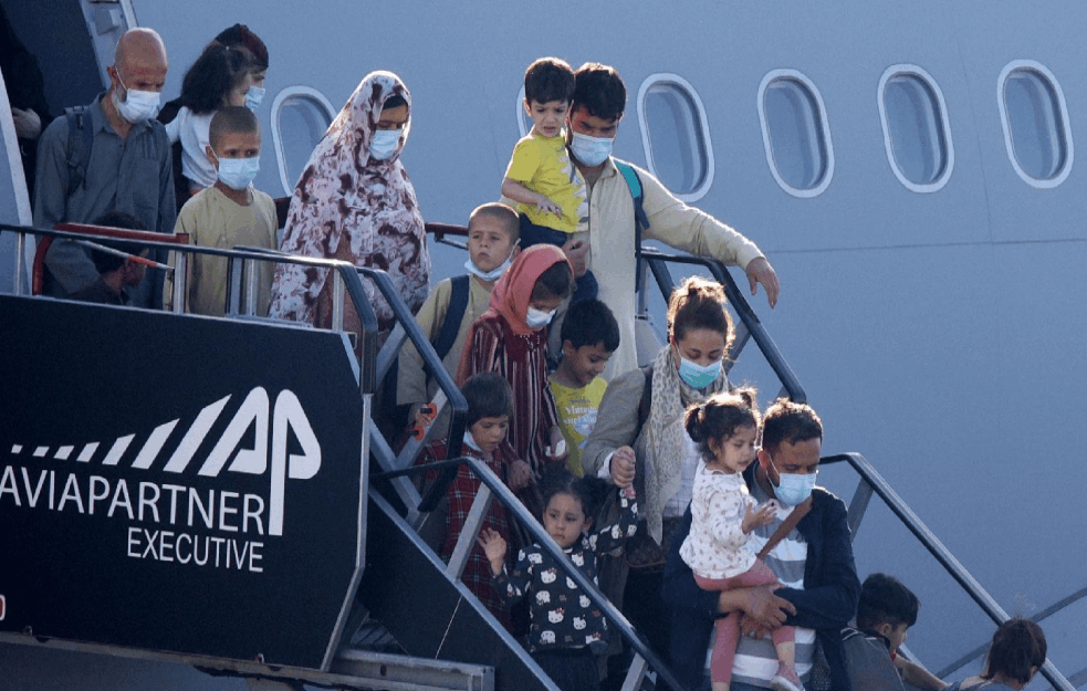 MOGUĆI NAPAD ISLAMSKE DRŽAVE U KABULU: Izdato upozorenje stranim državljanima da ne prilaze aerodromu