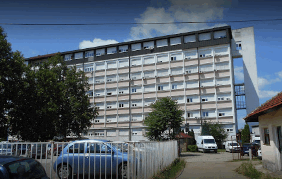 LESKOVAC ŠALJE NEVAKCINISANE LEKARE U ADMINISTRACIJU: Tako je najbezbednije