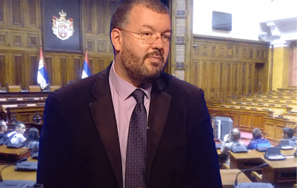 ANALITIČARI I STRUČNJACI: Parlament krši osnovna načela demokratije, grubo zanemaruje slobodu govora i sprovodi političku diskriminaciju!