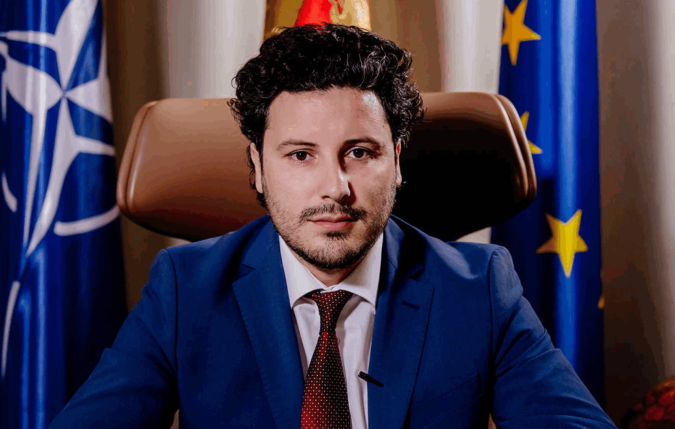 ABAZOVIĆ SE IZVINJAVA: "Crna Gora nije samo Crkva, niti samo komite, niti samo Crnogorci, niti samo Srbi"