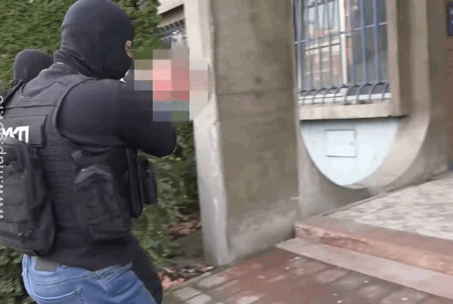 SLOBA SNAJPER OSTAJE IZA REŠETAKA: Milutinoviću određeno zadržavanje, osumnjičen za ZLOSTAVLJANJE partnerke! 

