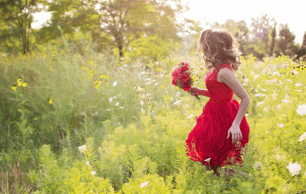 DNEVNI HOROSKOP ZA 22. SEPTEMBAR: Device neplanirani troškovi potpuno izbacuju iz ravnoteže, a evo šta očekuje OSTALE ZNAKOVE!

