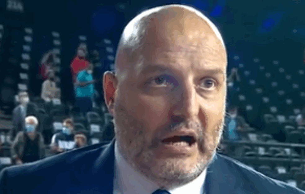 ĐORĐEVIĆEV USPEŠAN DEBI: Slavio sa FENEROM protiv gradskog rivala