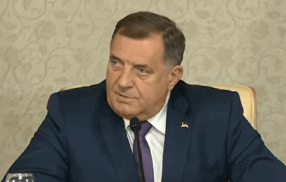 SEVALE UVREDE: Novinarka poručila DODIKU da je RATNI PROFITER, on njoj da je IZDAJNICA! (VIDEO)