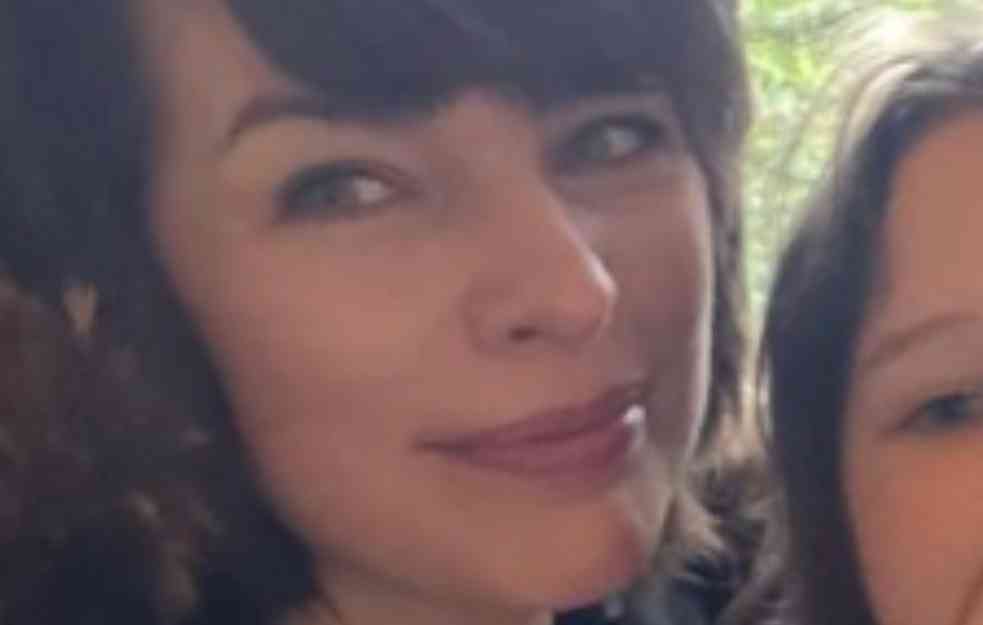 ĆERKA MILE JOVOVIĆ ISTA MAJKA: Sličnost je neverovatna, mnogi misle da su BLIZNAKINJE! (FOTO)