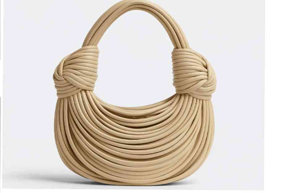 Torba BOTTEGA VENETA kao pripremljena testenina