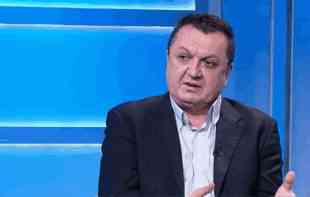HVATA ZA UŠI I TERA NAPOLJE! Šekler: Kako izbaciti nekog iz kafane u 22 sata