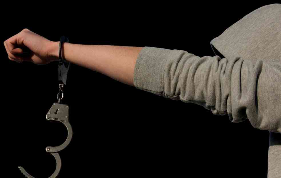POLICIJA pronašla NASILNIKE IZ KRALJEVA, oglasio i ZVANIČNI MUP!