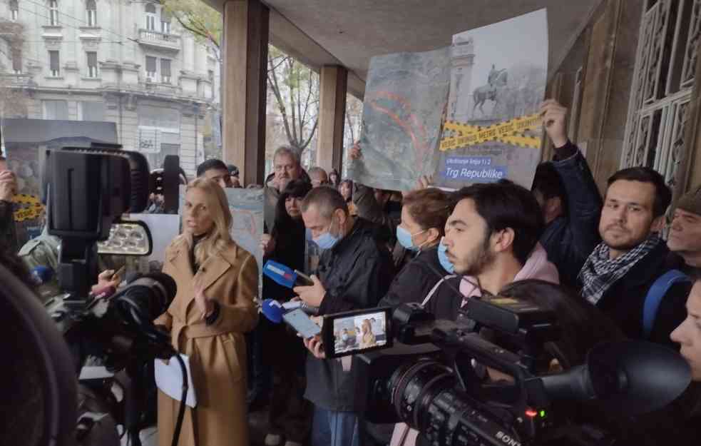 “GLAS” NA LICU MESTA: Okupacija SKUPŠTINE ZBOG METROA! (VIDEO)