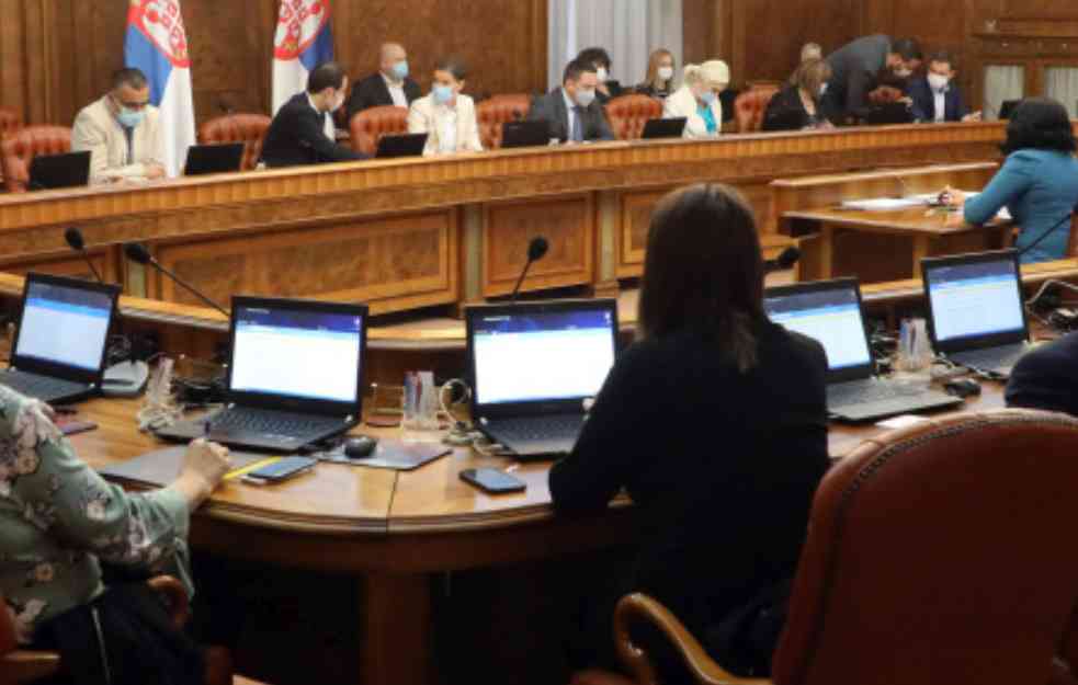 ZA DVE NEDELJE PAD KORONA BROJKI ZBOG KOVID PROPUSNICA: U suprotnom sledi još zatezanje kaiša