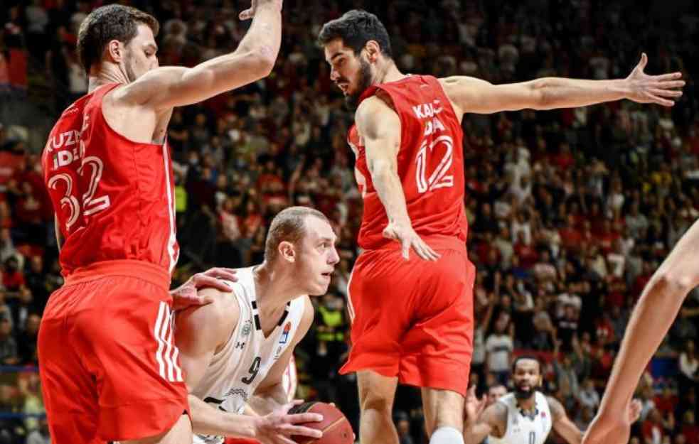 ZVEZDA TROJKAMA DEKLASIRALA PARTIZAN: Kalinić i Mitrović rešetali crno-bele