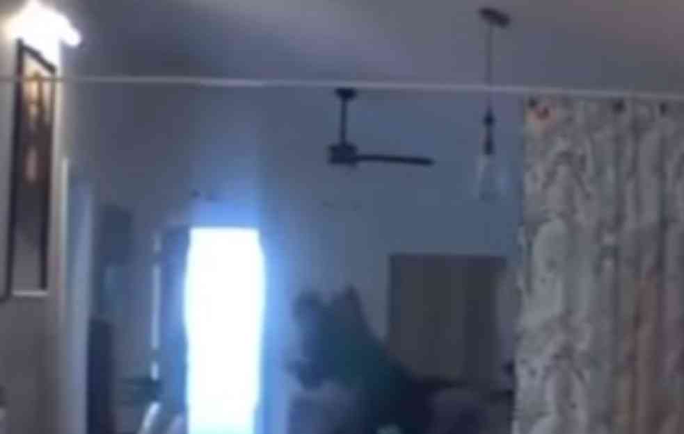 STRAVIČNO NASILJE! Bivši fudbaler BRUTALNO PRETUKAO suprugu pred detetom! (UZNEMIRUJUĆI VIDEO)