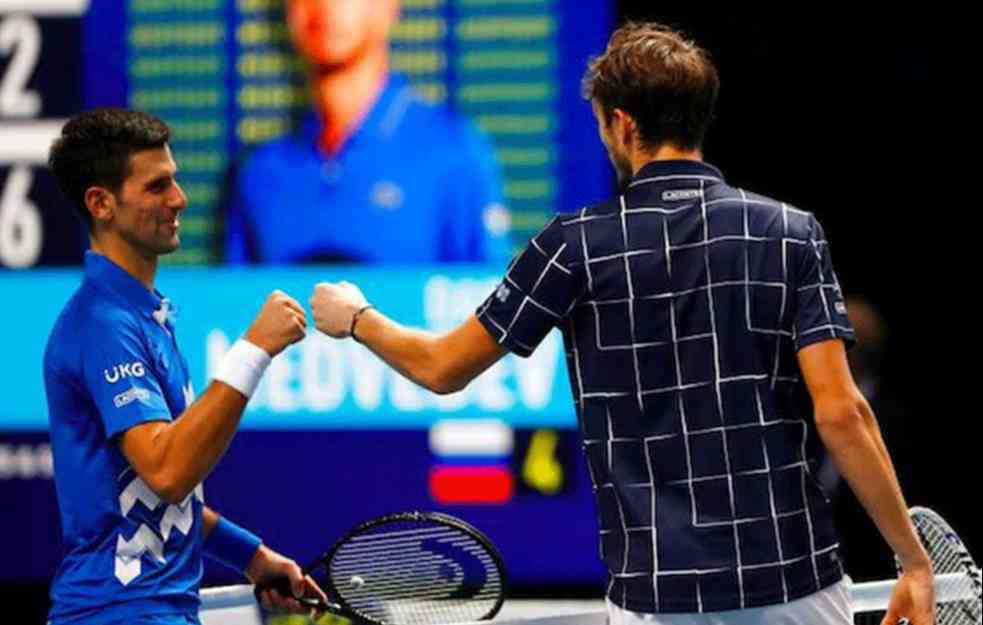 POBESNELI RUS! Medvedev opleo po Italijanima: Druže, šta bi onda Novak trebalo da kaže!?