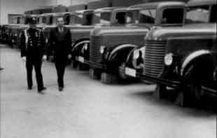 VREME KAD SU AUTI BRUJALI IZ SRBIJE! Fabrika u Rakovici pravila motore za <span style='color:red;'><b>Rols Rojs</b></span>