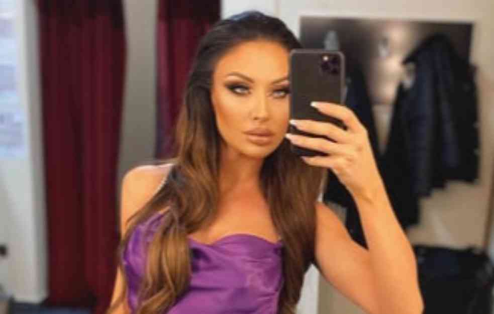 BEZ ŠMINKE I FILTERA! Katarina Živković pozirala u potpuno prirodnom izdanju! (FOTO) 