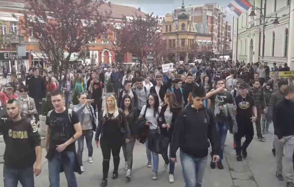 OMLADINA NE DA SVOJU ZEMLJU! Poruka čačanskih srednjoškolaca: Rio Tinto, MARŠ IZ SRBIJE!