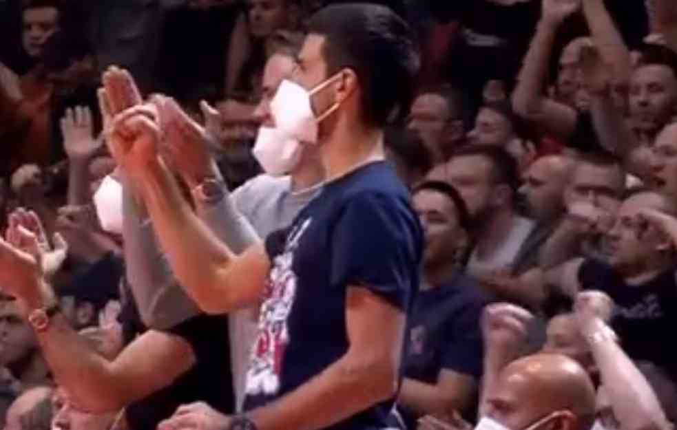 LUPETAJU SAMO TAKO! Australijanci prate svaki Novakov korak, PROZIVAJU GA I ZA ZVEZDU! (FOTO)