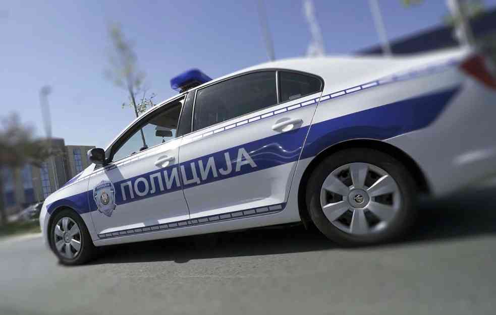 HOROR U PEŠAČKOJ ZONI U LESKOVCU! Kombijem udario ženu, pa je dokrajčio vožnjom u rikverc!